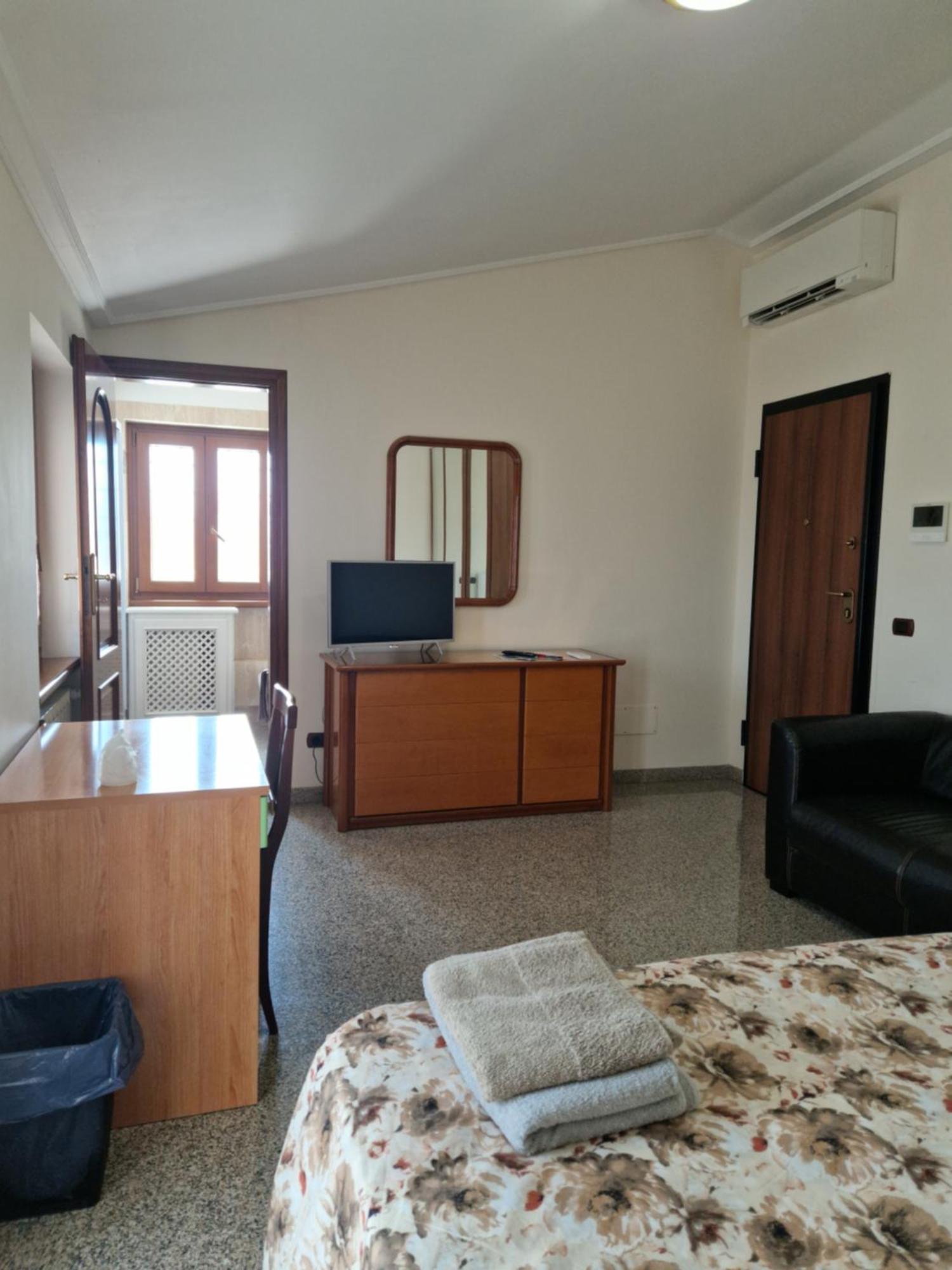 Castelbarco House B Hotell Roma Eksteriør bilde